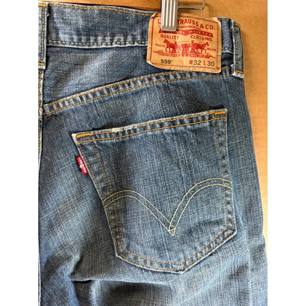 Levi's 559 Relaxed Straight Jeans Mens 32x25 Blue Denim 100% Cotton Medium Wash